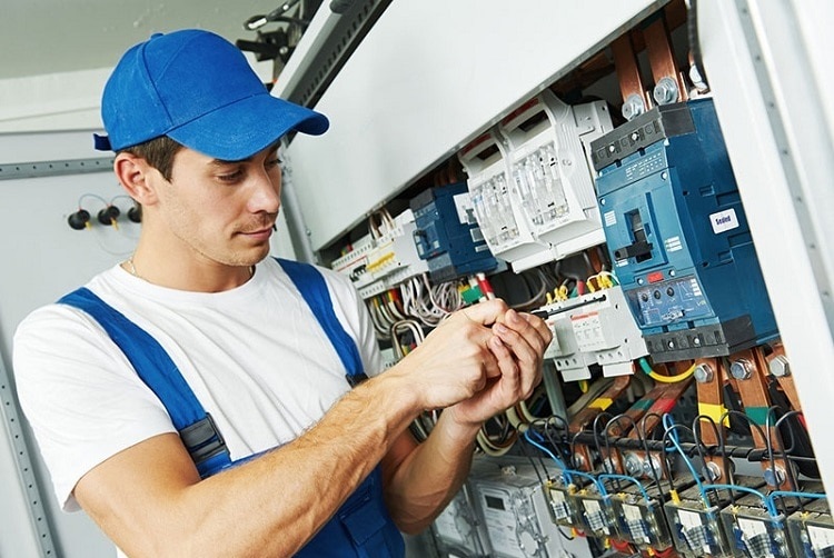 Dịch vụ thợ sửa điện nước tại HCM