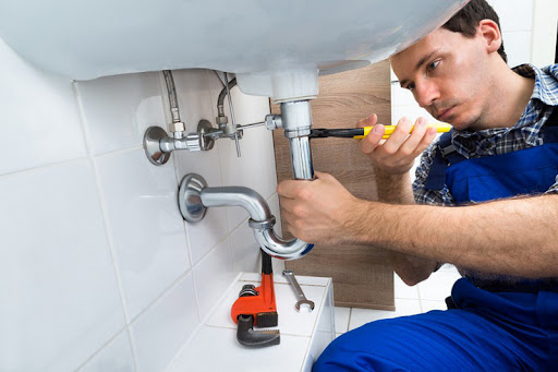 Kết nối ống nước bằng keo chuyên dụng đúng kỹ thuật Kết nối ống nước bằng keo chuyên dụng đúng kỹ thuật
