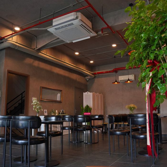 Thi công nội thất quán hiện đại