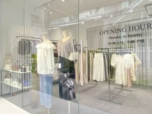 Tổng Hợp Mẫu Thiết Kế Shop Quần Áo Đẹp, Hiện Đại