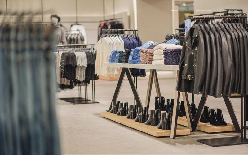 chi phí thi công shop quần áo