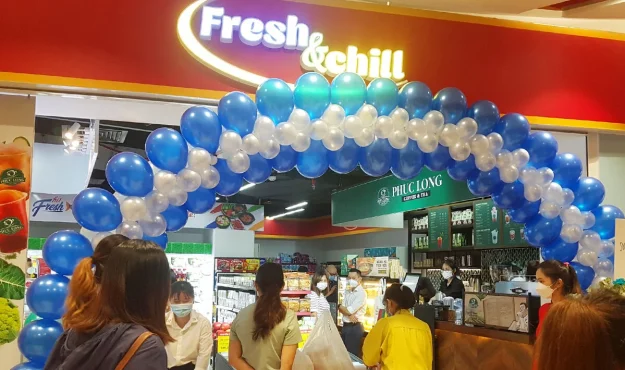 Mặt tiền cửa hàng tiện lợi Fresh & Chill – phối aluminium và kính hiện đại tại Lê Duẩn Mặt tiền cửa hàng tiện lợi Fresh & Chill – phối aluminium và kính hiện đại tại Lê Duẩn