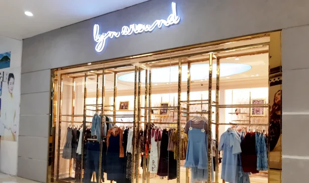 Thi công shop thời trang Lyn Around tại Vincom Mega Mall Nguyễn Trãi, Hà Nội