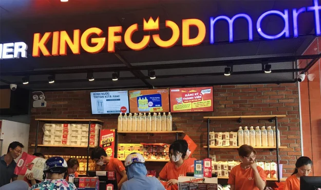 Thi công siêu thị King Food đúng chuẩn nhận diện thương hiệu – màu sắc, vật liệu đồng bộ