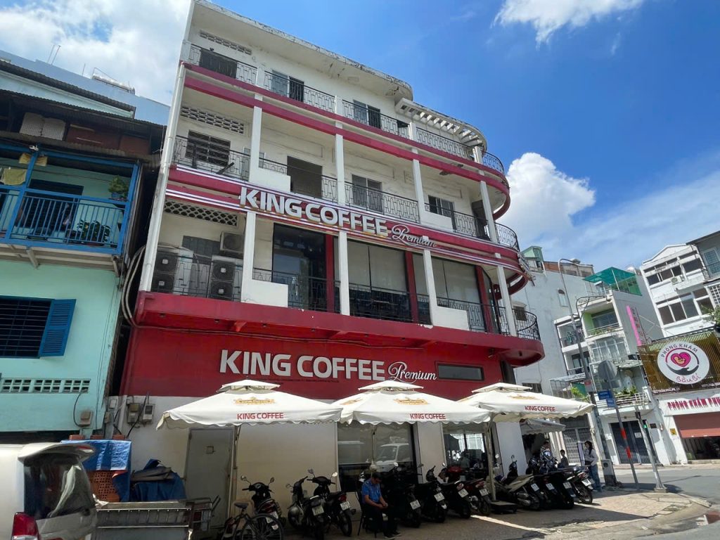 hien-trang-cong-trinh-truoc-khi-khaifu-thi-cong hiện trạng quán cà phê King coffee trước khi Khaifu thi công cải tạo, sửa chữa
