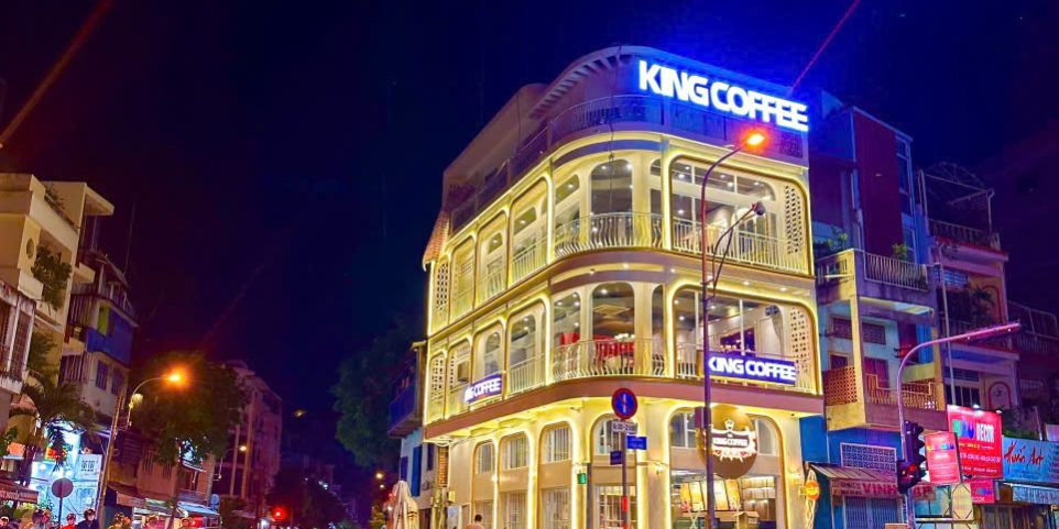 kingcoffe-tran-phu-hoan-thien-ban-dem công trình quán cà phê king coffee trần phú hoàn thiện do khaifu thi công